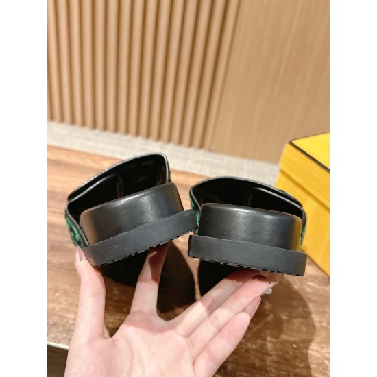 Fendi Slippers and sandals