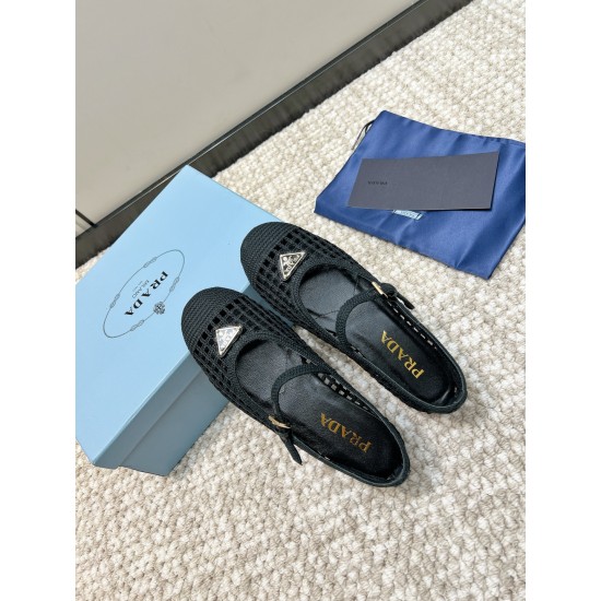 Prada Pumps and ballerinas