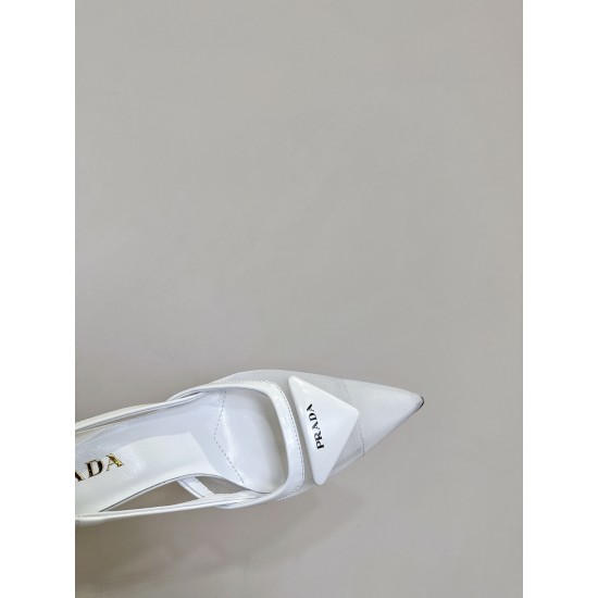 Prada Pumps and ballerinas