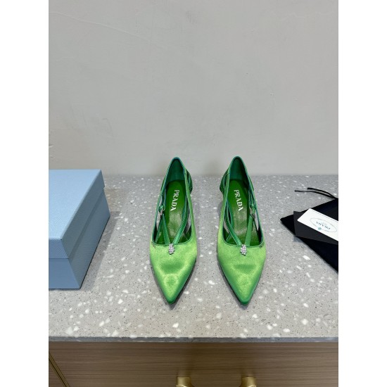 Prada Pumps and ballerinas