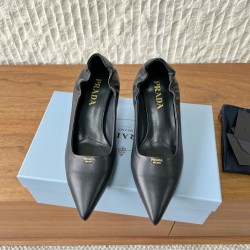 Prada Pumps and ballerinas
