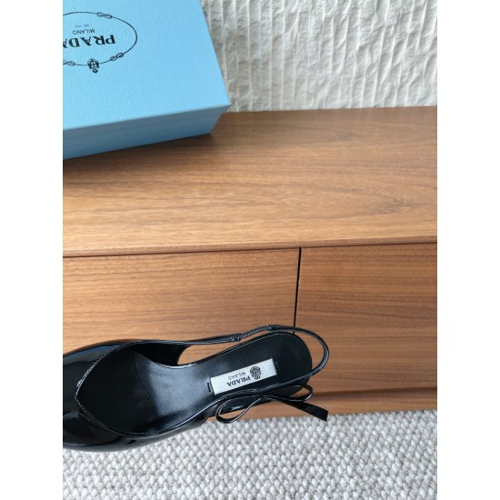 Prada Pumps and ballerinas
