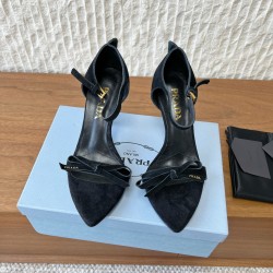 Prada Pumps and ballerinas