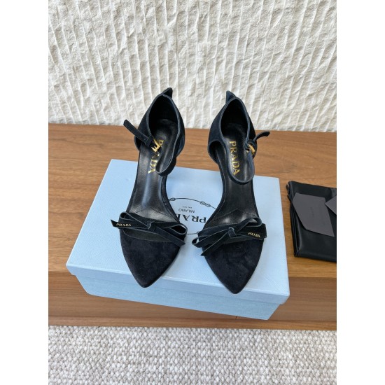 Prada Pumps and ballerinas