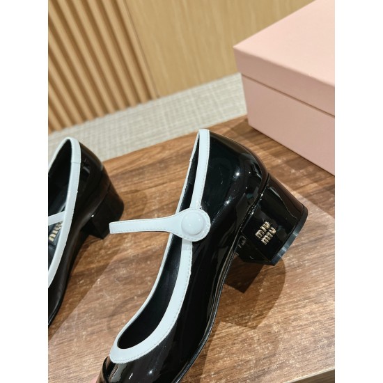 MiuMiu Sandals