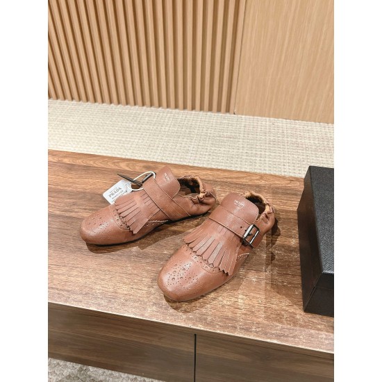 Prada Slippers and mules