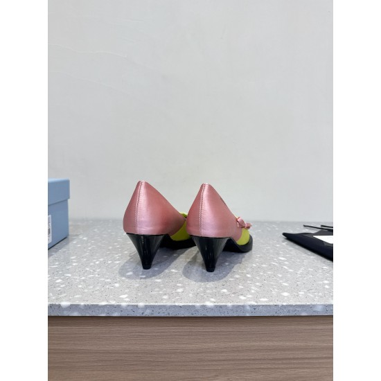 Prada Pumps and ballerinas
