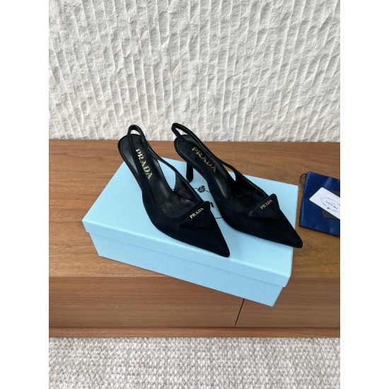 Prada Pumps and ballerinas