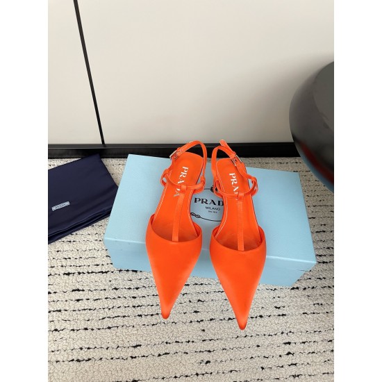 Prada Pumps and ballerinas