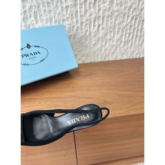 Prada Pumps and ballerinas