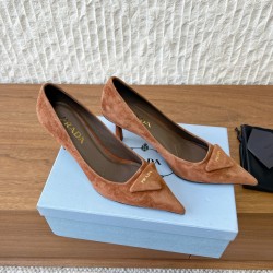 Prada Pumps and ballerinas