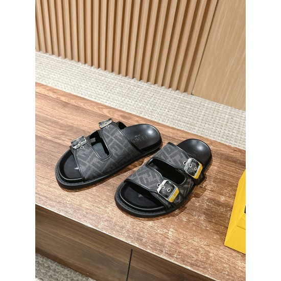 Fendi Slippers and sandals