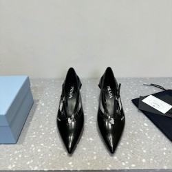 Prada Pumps and ballerinas