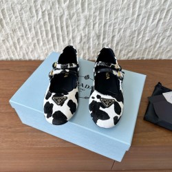 Prada Pumps and ballerinas