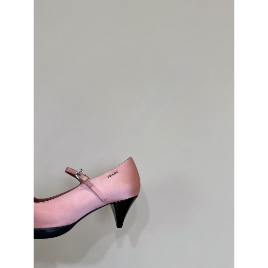 Prada Pumps and ballerinas