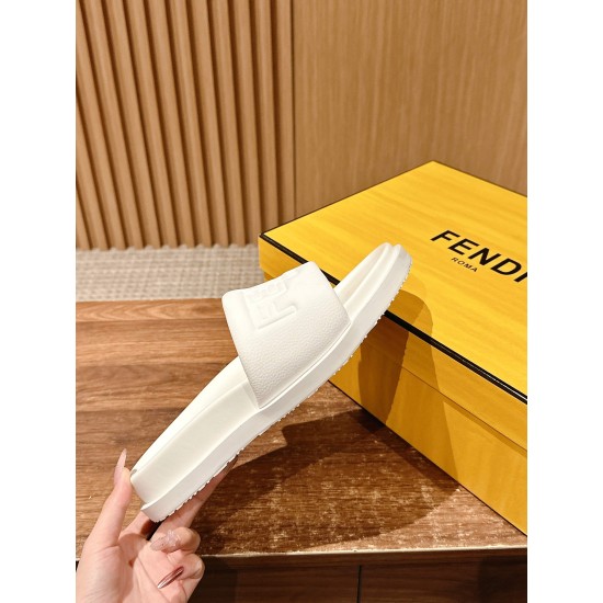 Fendi Slippers and sandals