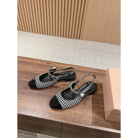 MiuMiu Sandals