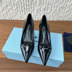 Prada Pumps and ballerinas