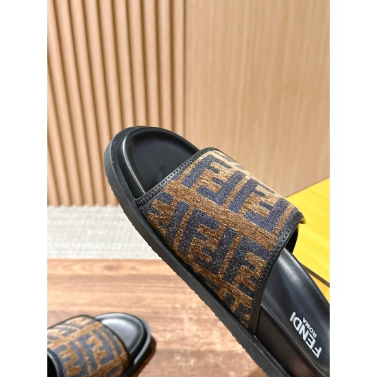 Fendi Slippers and sandals
