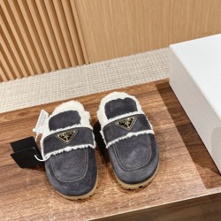 Prada Slippers and mules