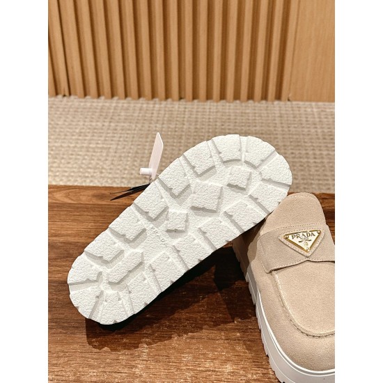 Prada Slippers and mules