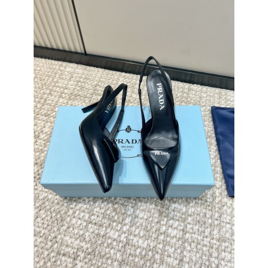 Prada Pumps and ballerinas