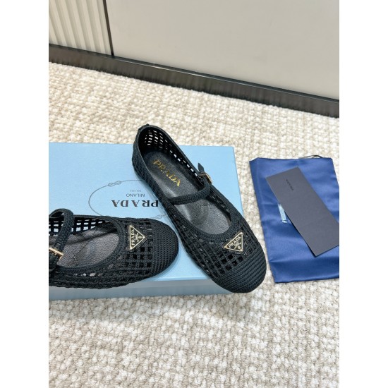 Prada Pumps and ballerinas