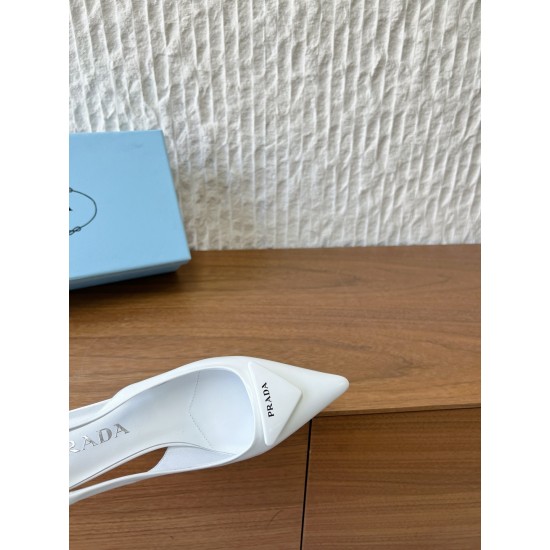 Prada Pumps and ballerinas