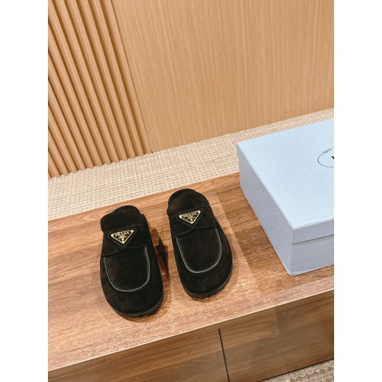 Prada Slippers and mules