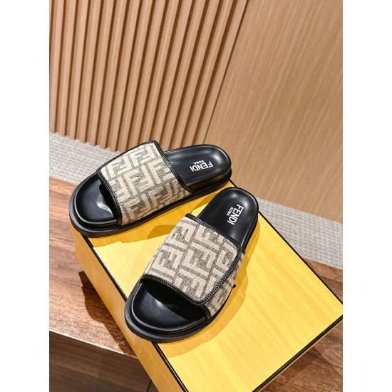Fendi Slippers and sandals