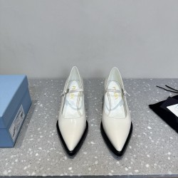 Prada Pumps and ballerinas