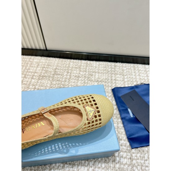 Prada Pumps and ballerinas