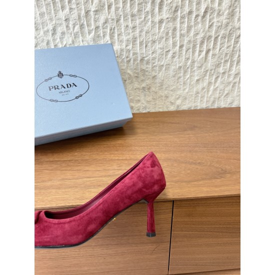 Prada Pumps and ballerinas