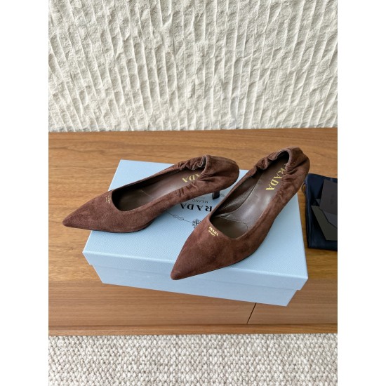 Prada Pumps and ballerinas