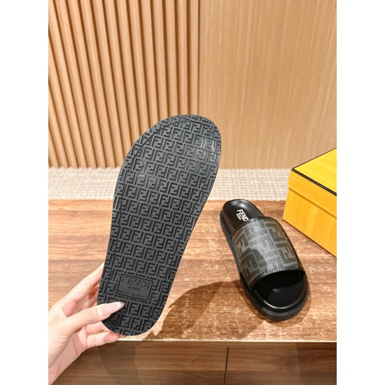 Fendi Slippers and sandals