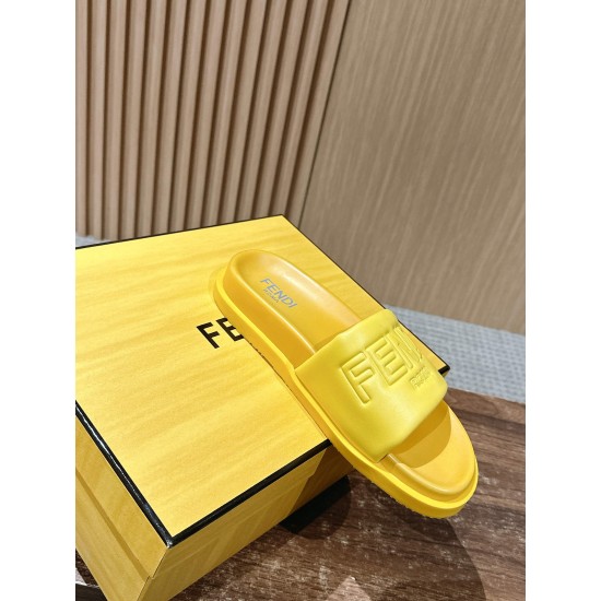 Fendi Slippers and sandals