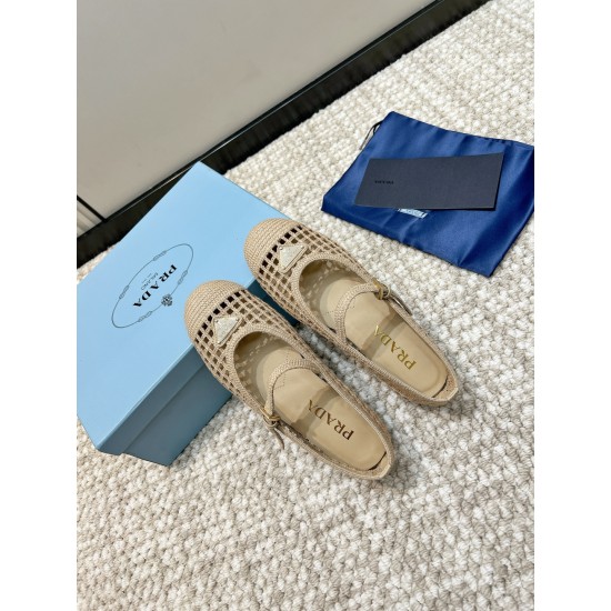 Prada Pumps and ballerinas