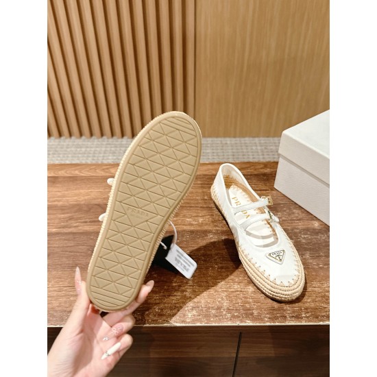 Prada Pumps and ballerinas