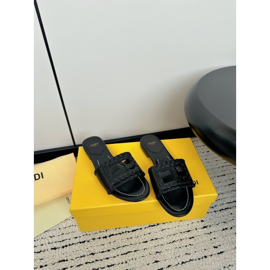 Fendi Slippers and sandals