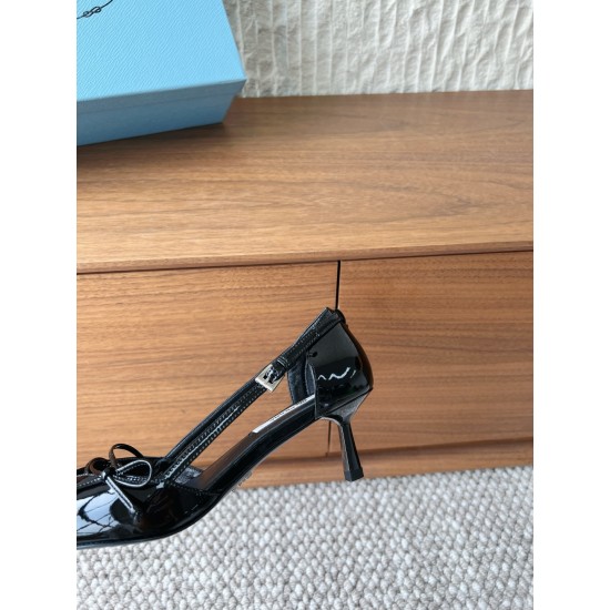 Prada Pumps and ballerinas