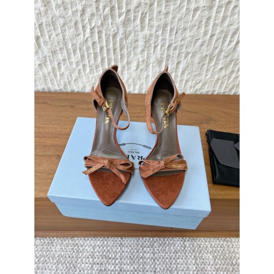 Prada Pumps and ballerinas