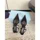 Prada Pumps and ballerinas