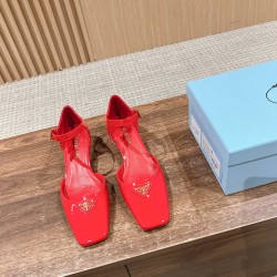Prada Pumps and ballerinas