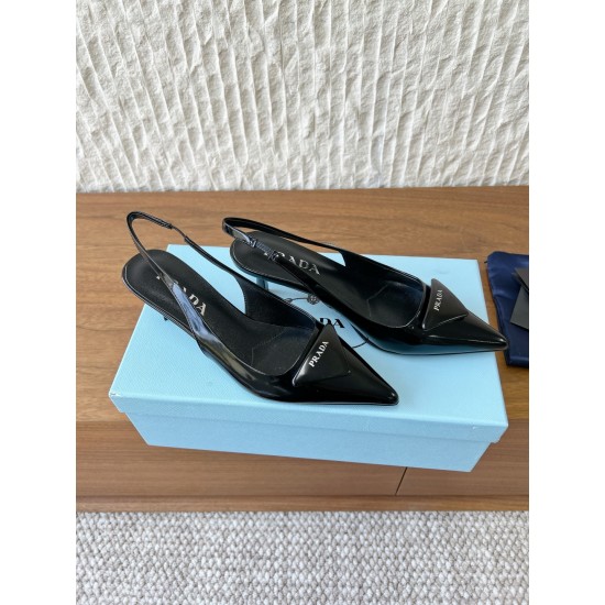 Prada Pumps and ballerinas