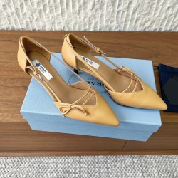 Prada Pumps and ballerinas