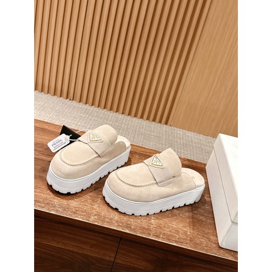 Prada Slippers and mules