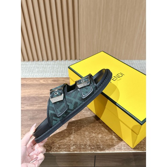Fendi Slippers and sandals