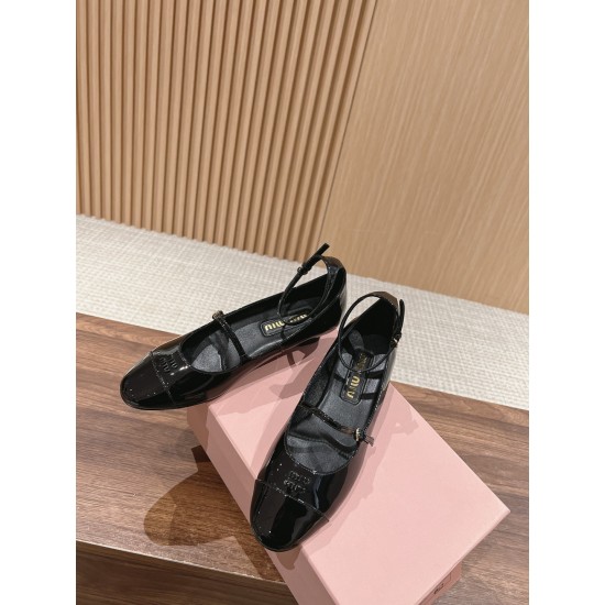 MiuMiu Sandals