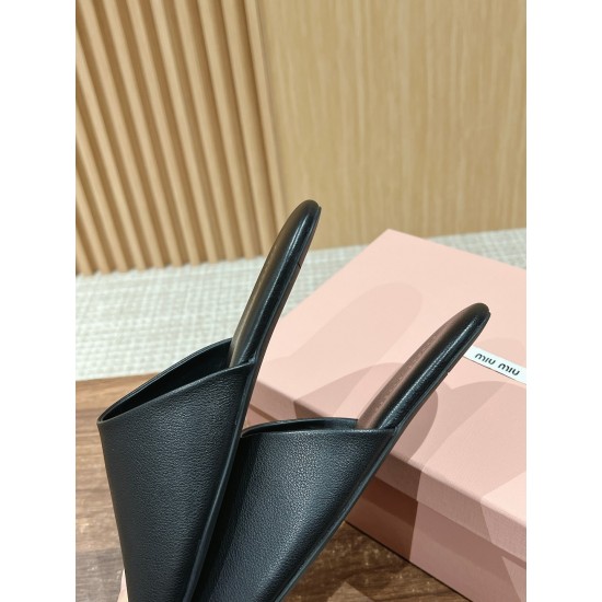 MiuMiu Slippers