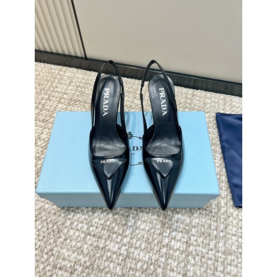 Prada Pumps and ballerinas